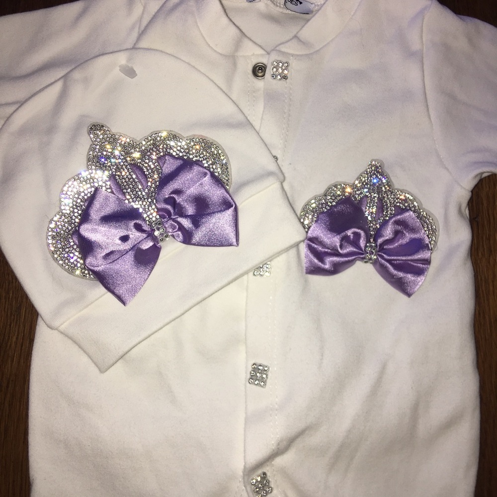 Boutique outfit by itty bitty toes fit for a princess --0-3
